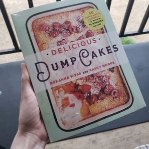 🍰Delicious Dump Cakes Cookbook🍰